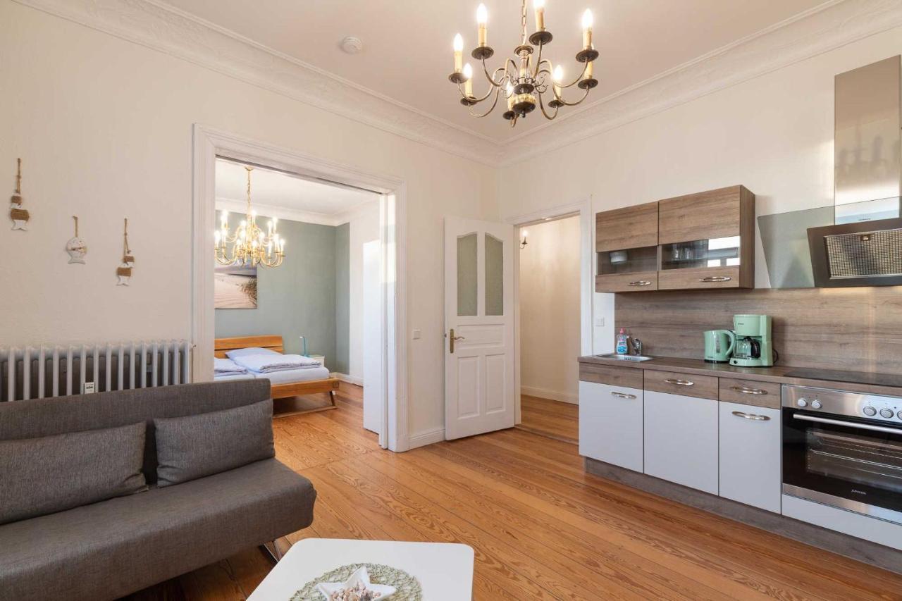 Haus Kapitaens Villa, Backkajuete Κουξχάφεν Εξωτερικό φωτογραφία